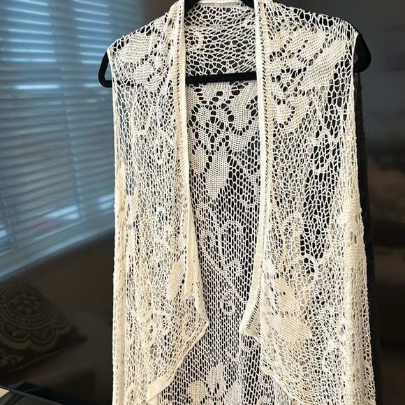 Cherie Bliss Crochet Lace Vest with fringes - Picture 2 of 8